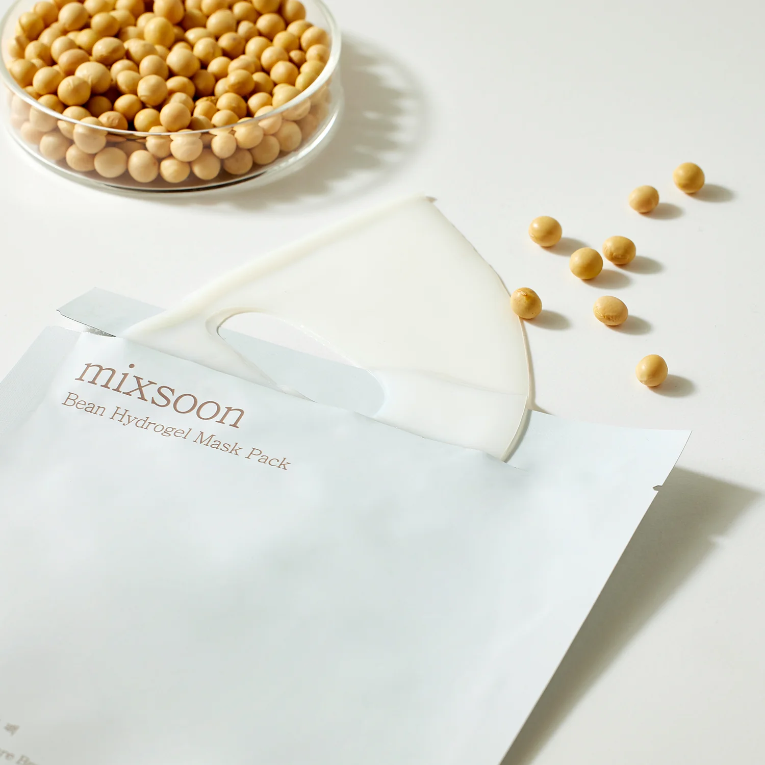 mixsoon Bean Collagen Hydrogel Mask Pack (1PACK 3EA) - Image 3